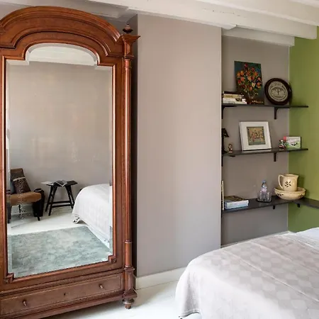 West Bed & Breakfast 2*
